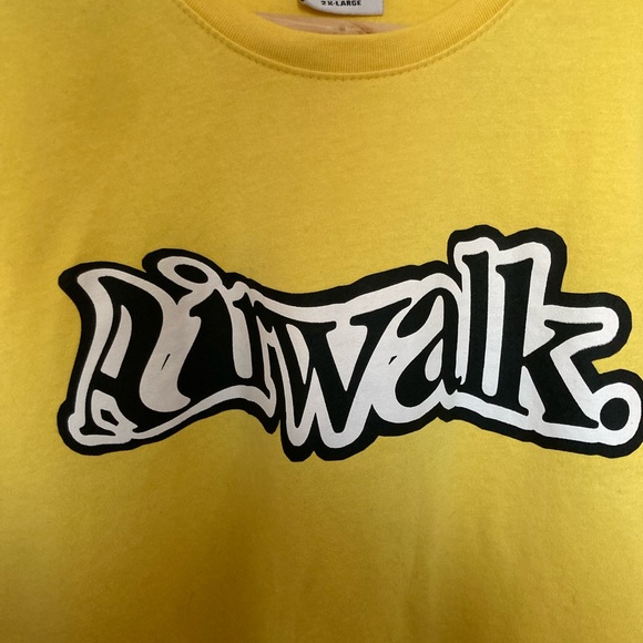 Airwalk spellout t shirt XXL yellow - Picture 2 of 5